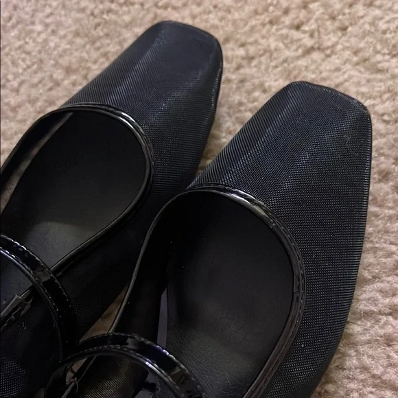 Steve Madden Black Jessey Mary Jane Shoes - Picture 5 of 5